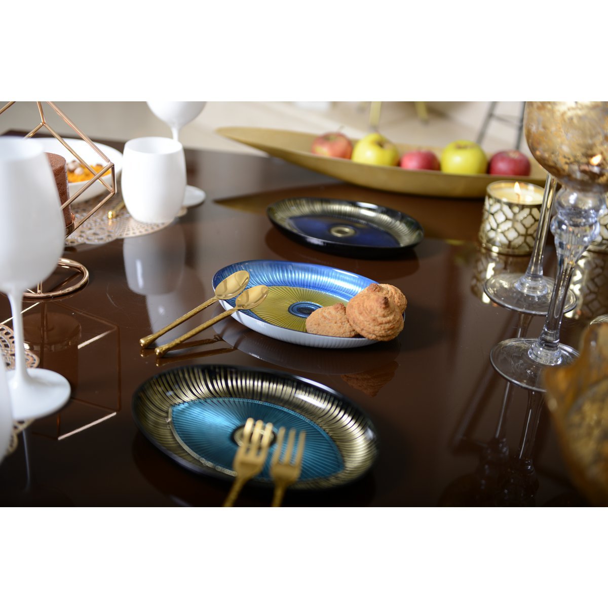 Oval Eye Glass Serving Platter – Elegant Appetizer and Dessert Tray - CozyVibe.eu