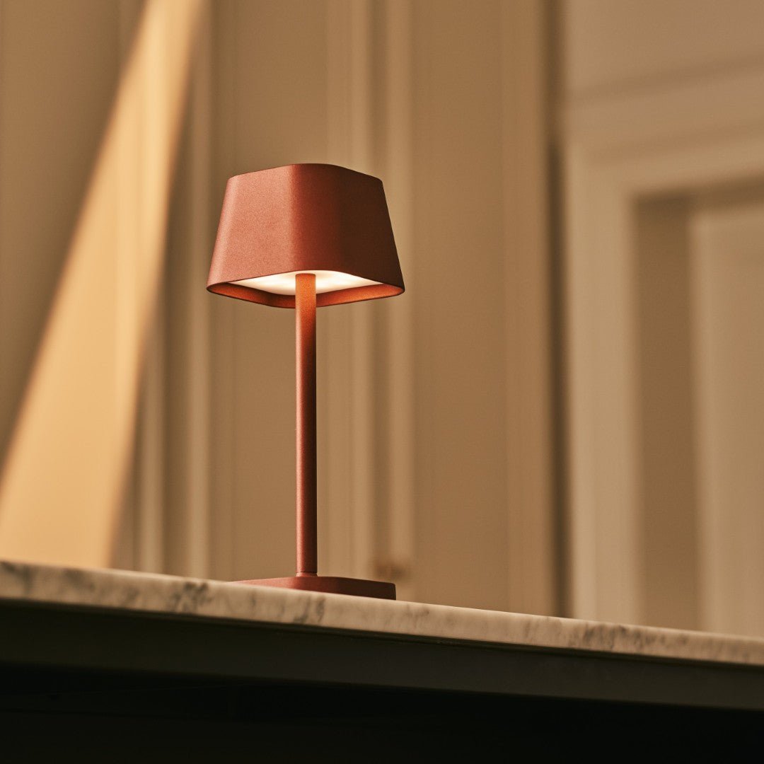Ava Bronze Rechargeable Table Lamp – Cordless Dimmable Design - CozyVibe.eu