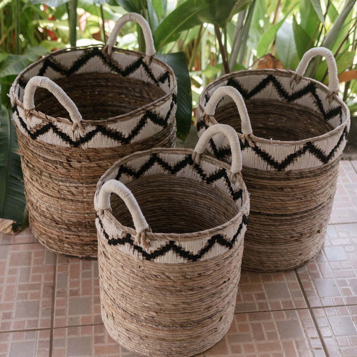 Handwoven banana fibre baskets for cozy home décor by CozyVibe

