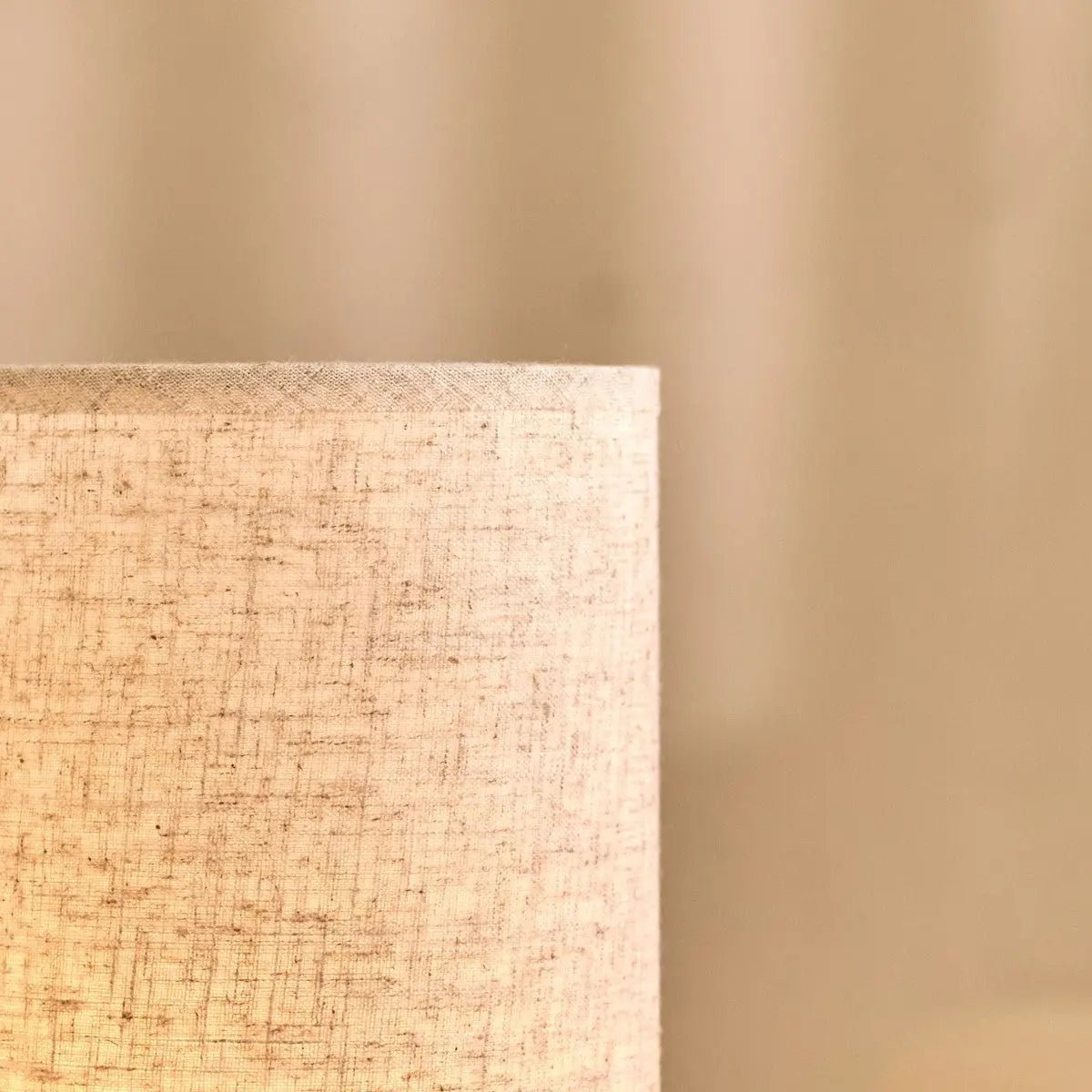 CozyVibe Ben wooden table lamp, rechargeable and dimmable LED light