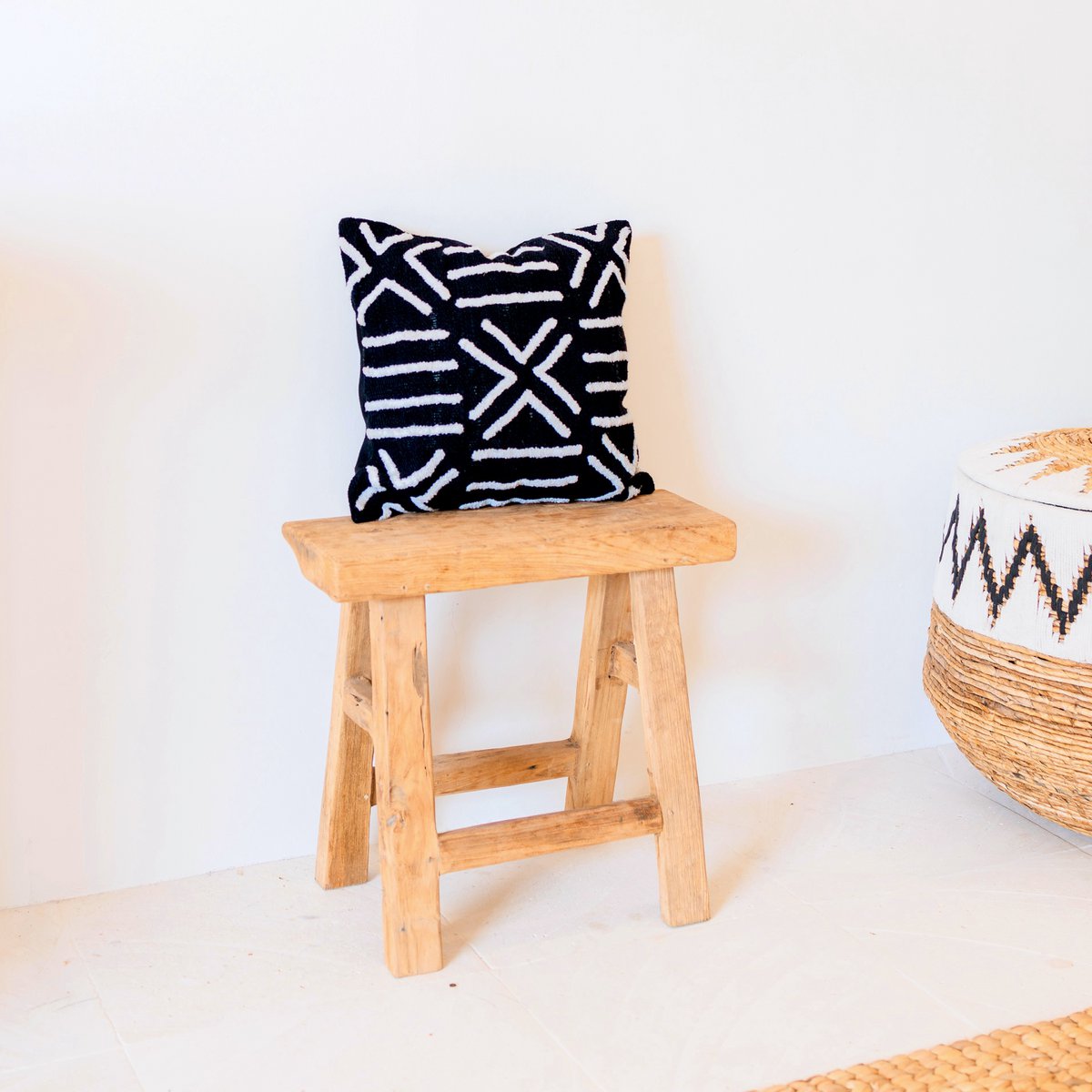 BIMA Black Cotton Cushion Cover – Handmade Boho Embroidered Pillow - CozyVibe.eu
