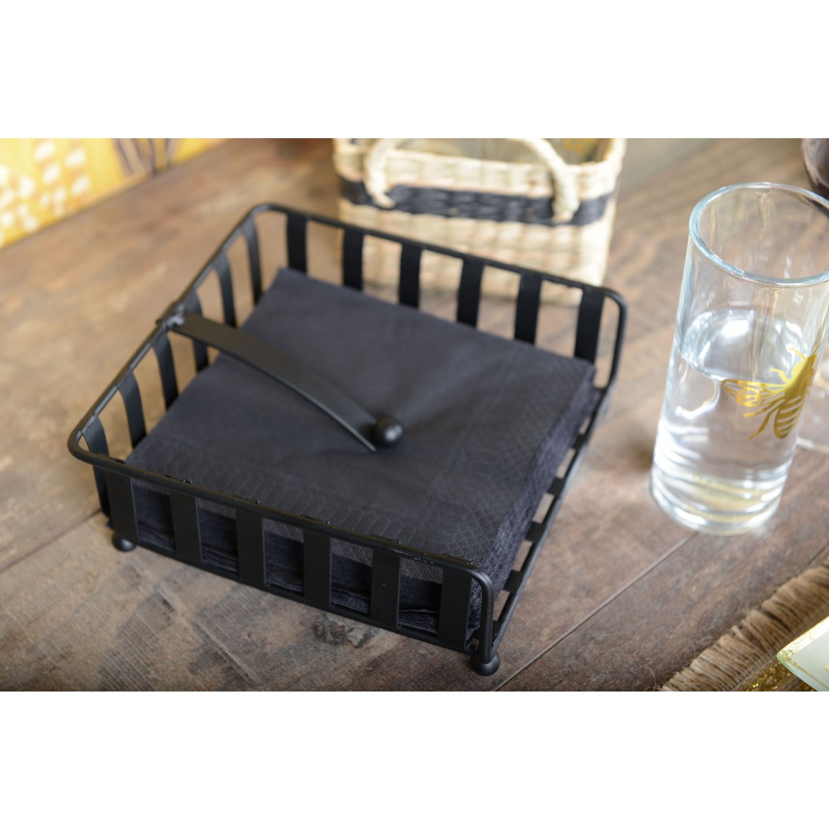 Black Iron Napkin Holder – Elegant Table Accent - CozyVibe.eu
