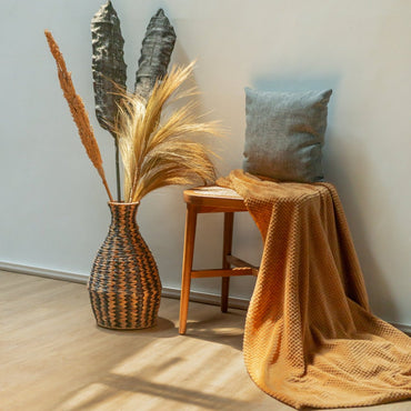 DAYANA Boho Vase – Handwoven Black Water Hyacinth - CozyVibe.eu