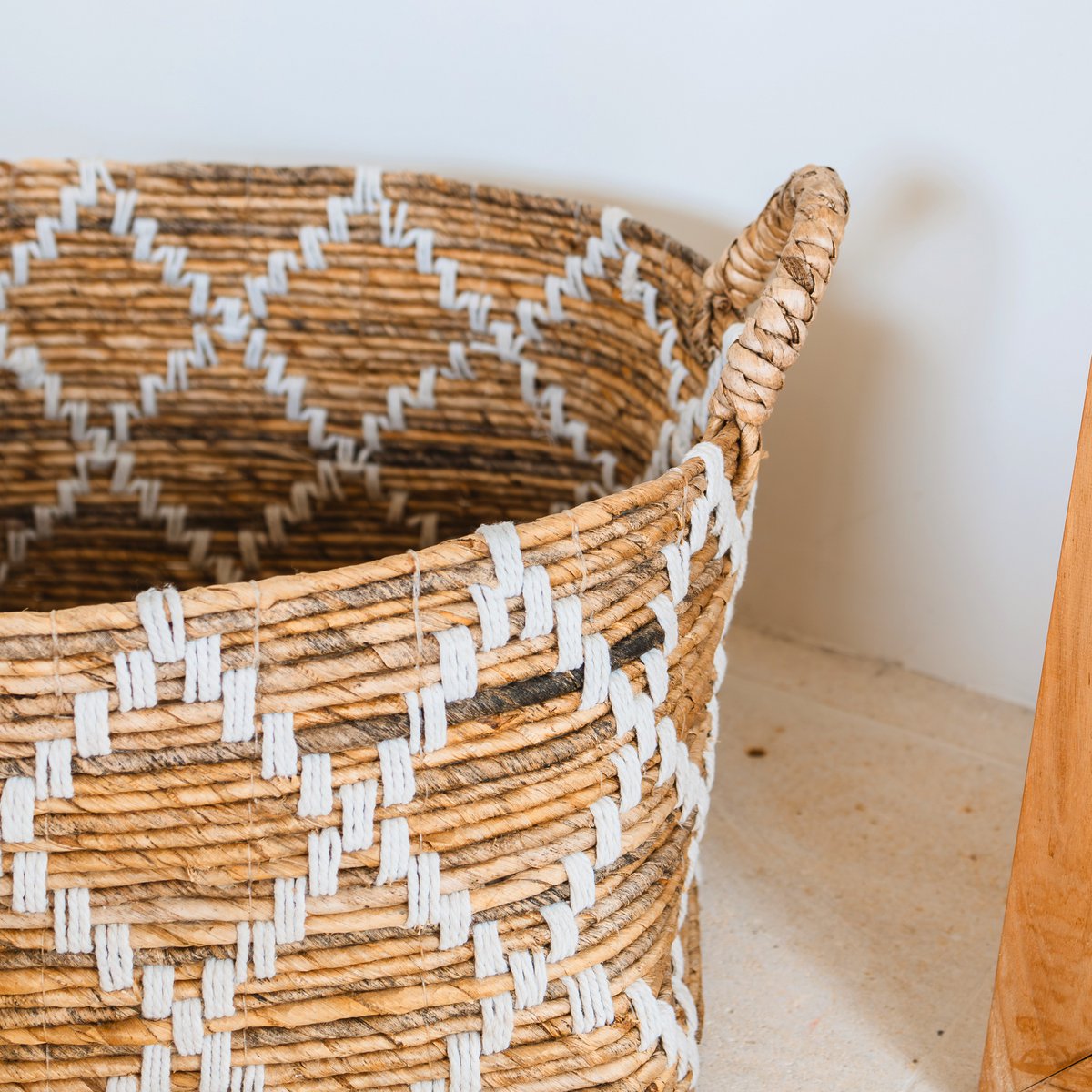 GANDARIA Boho Laundry Basket – Square Woven Banana Fibre Basket - CozyVibe.eu
