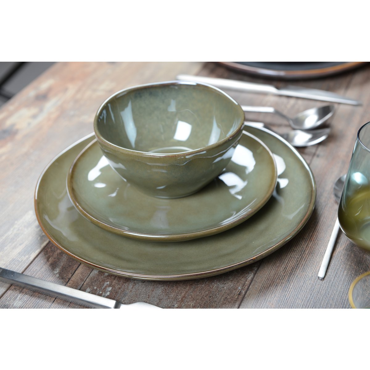 Kakikleurig plat keramisch bord – Natural Elements collectie 28,5 cm