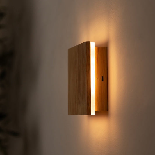 Lane Wooden Wall Lamp – Cordless & Rechargeable Lighting - CozyVibe.eu