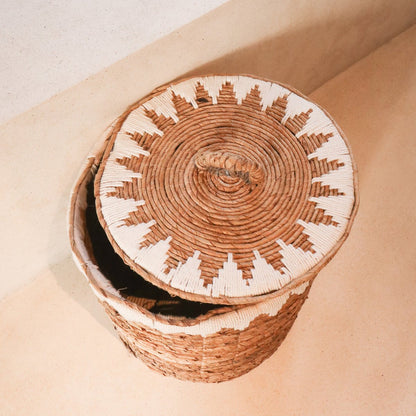 Laundry Basket with Lid Handwoven from Banana Fibre EMPAT Large Decorative Hamper Basket with white Cotton Macrame (2 sizes) - CozyVibe.eu