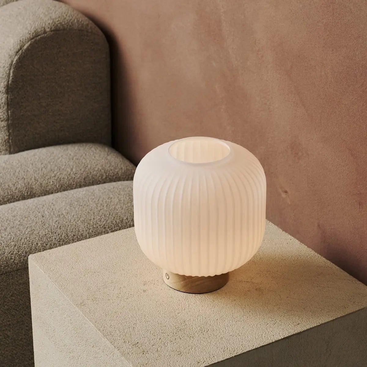 Lyla Unique – Rechargeable Lamp | Frosted Glass & Wooden Base - CozyVibe.eu