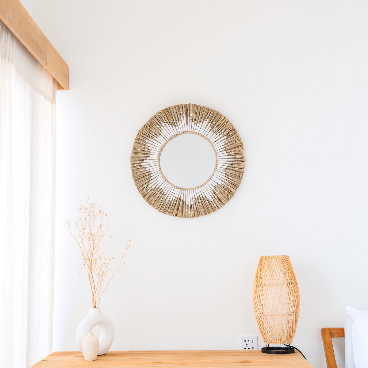 RANDU Round Seagrass Wall Mirror – Boho Hanging Mirror Ø60 cm - CozyVibe.eu