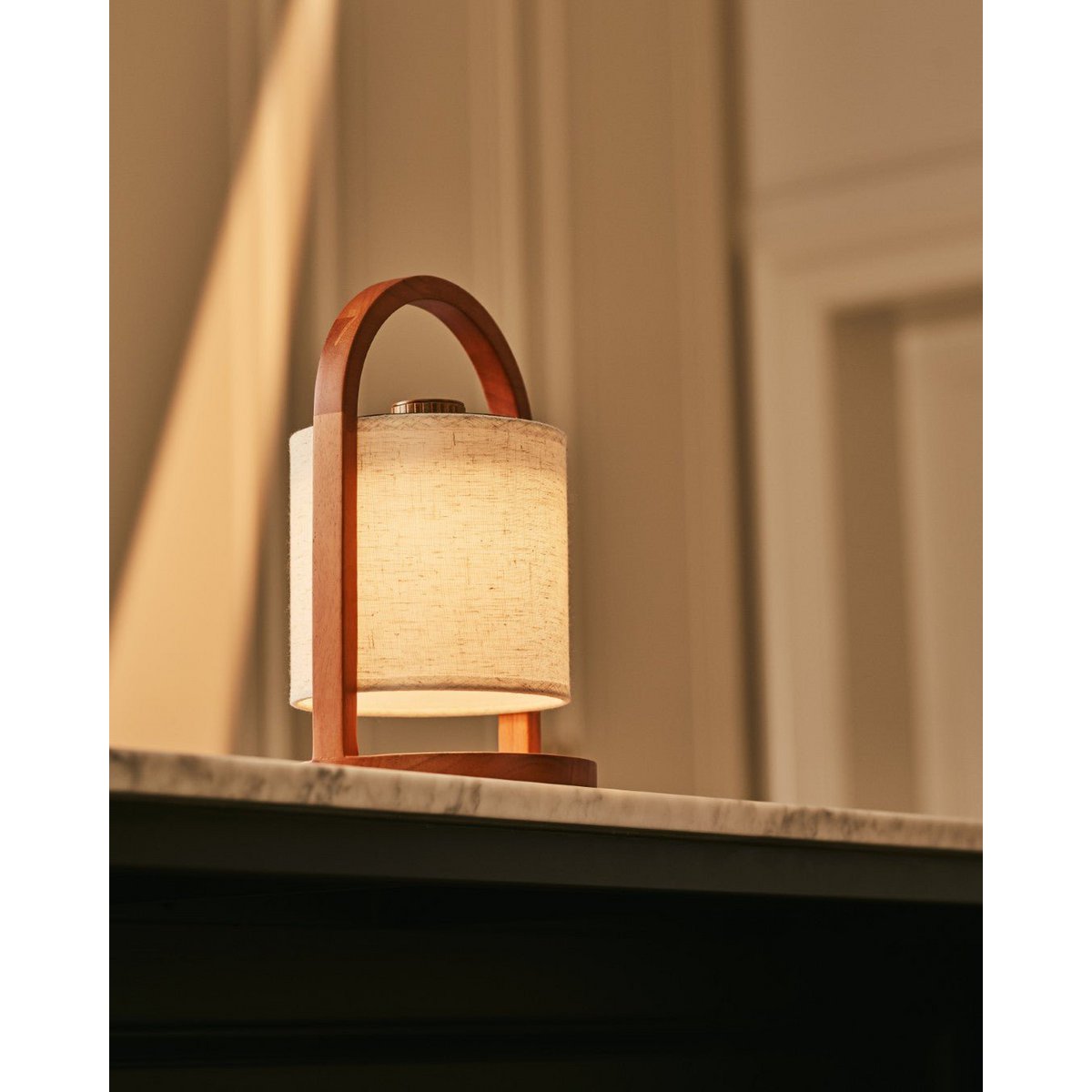 River Chestnut Brown tafellamp – Draadloos, oplaadbaar en dimbaar