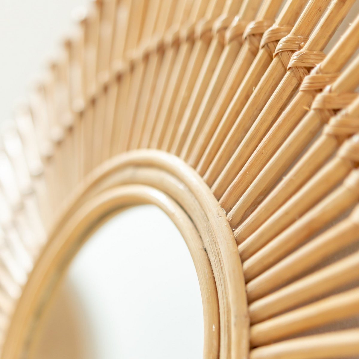 BUMI wandspiegel – Rond rotan, 58 cm