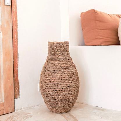 Sakra Woven Boho Vase – Banana Fibre & Raffia Decor Piece - CozyVibe.eu