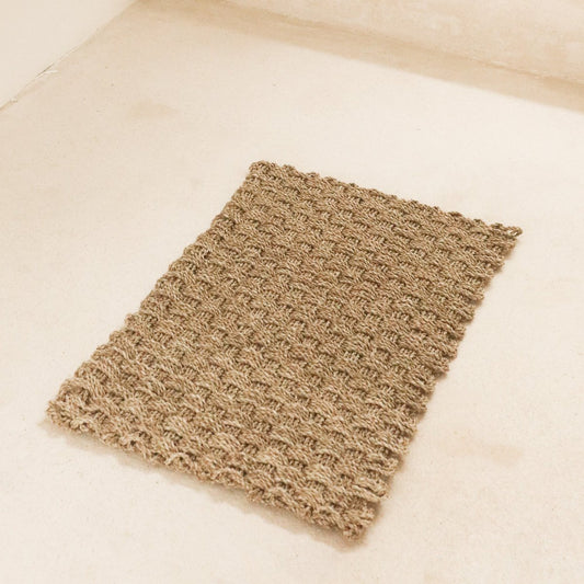 Seagrass Rug 72x45 cm Handwoven from Natural Fibres NIRAMA Rectangular Doormat Carpet - CozyVibe.eu