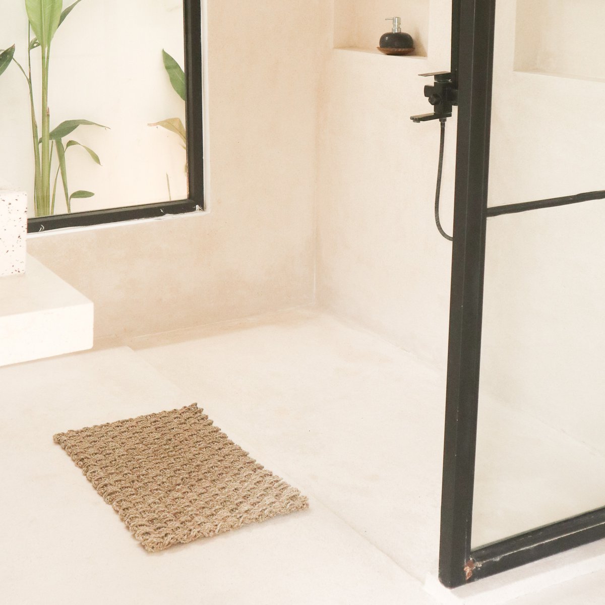 CozyVibe natural seagrass rug for living room décor

