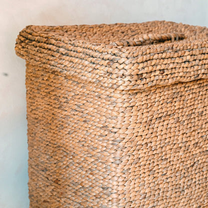 SEMERU Large Laundry Basket with Lid – Handmade Rectangular Woven Hamper - CozyVibe.eu