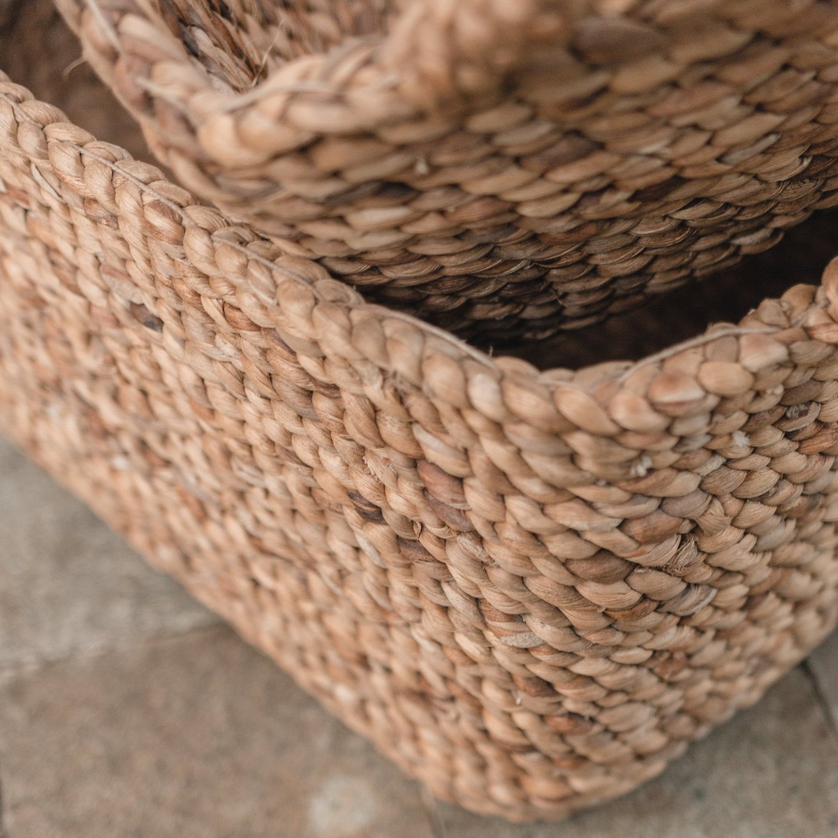 Storage Basket TANIMBAR made from Water Hyacinth - CozyVibe.eu