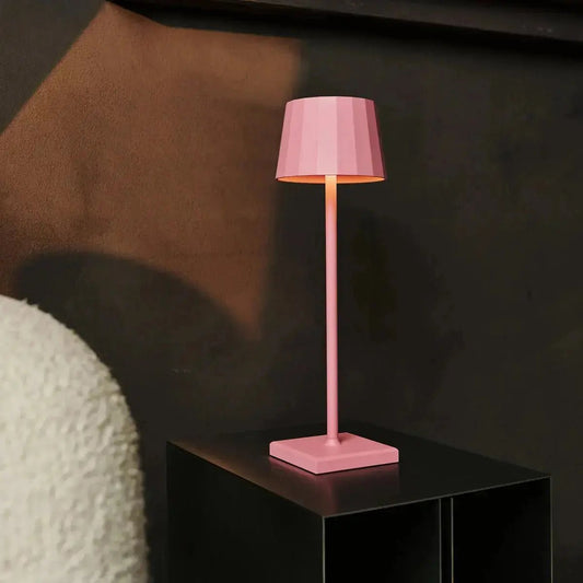 Wouter Flamingo Pink – Rechargeable Lamp | Modern Dimmable Lighting - CozyVibe.eu