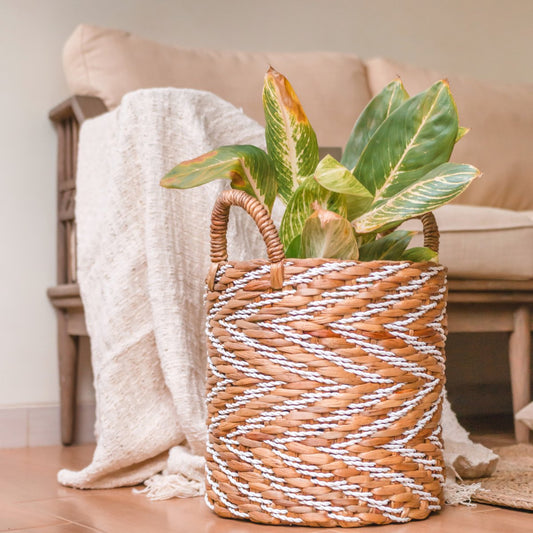 YALIMO Basket – Woven Water Hyacinth with Stripes - CozyVibe.eu
